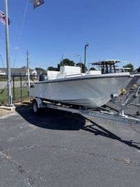 2026 Parker 18SE Center Console