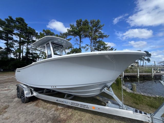 2026 Sportsman Open 232 Center Console