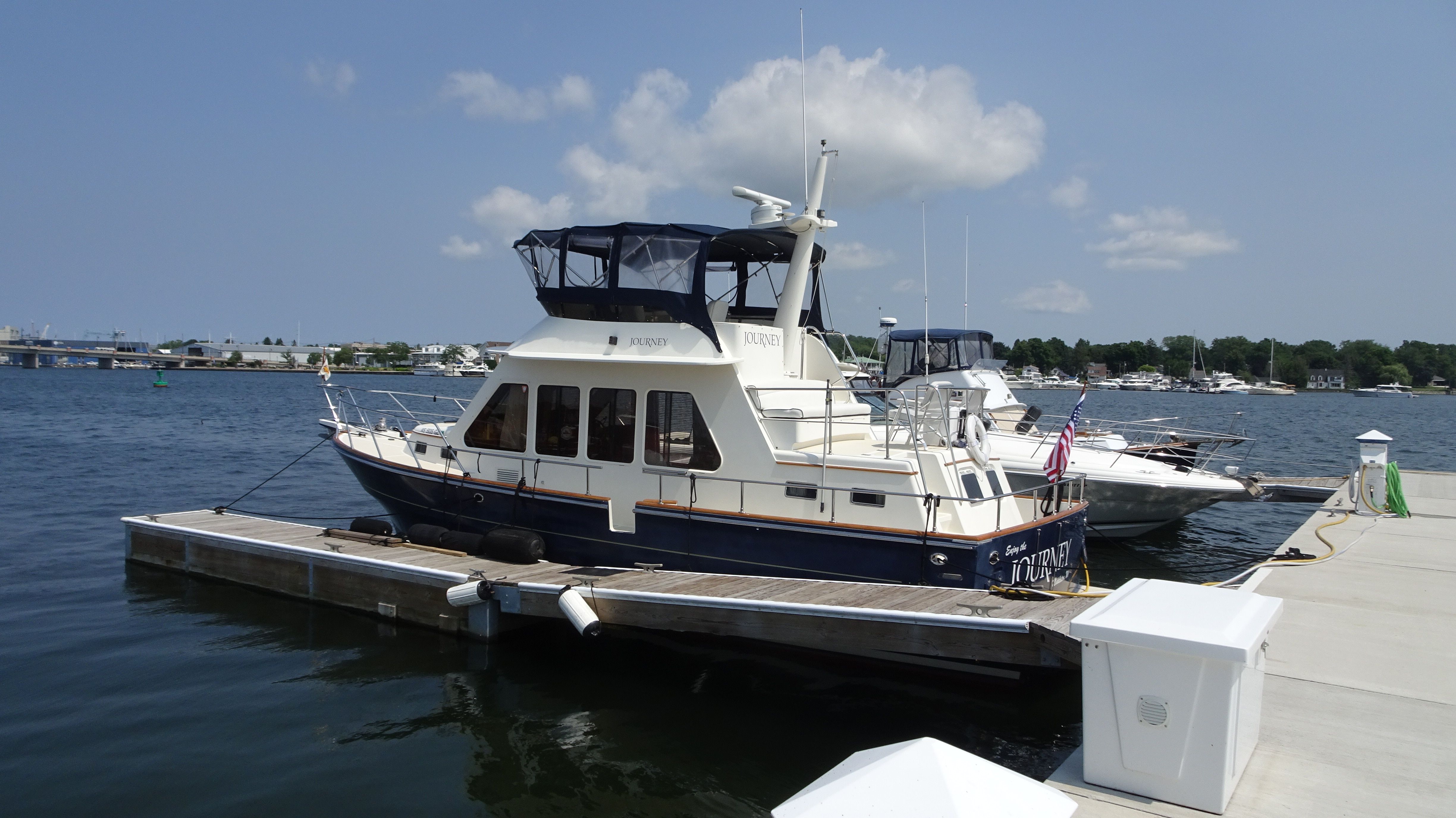 2004 President 42' Performance Trawler