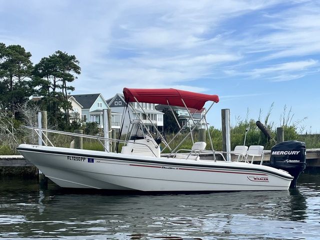 1998 Boston Whaler 18 Dauntless