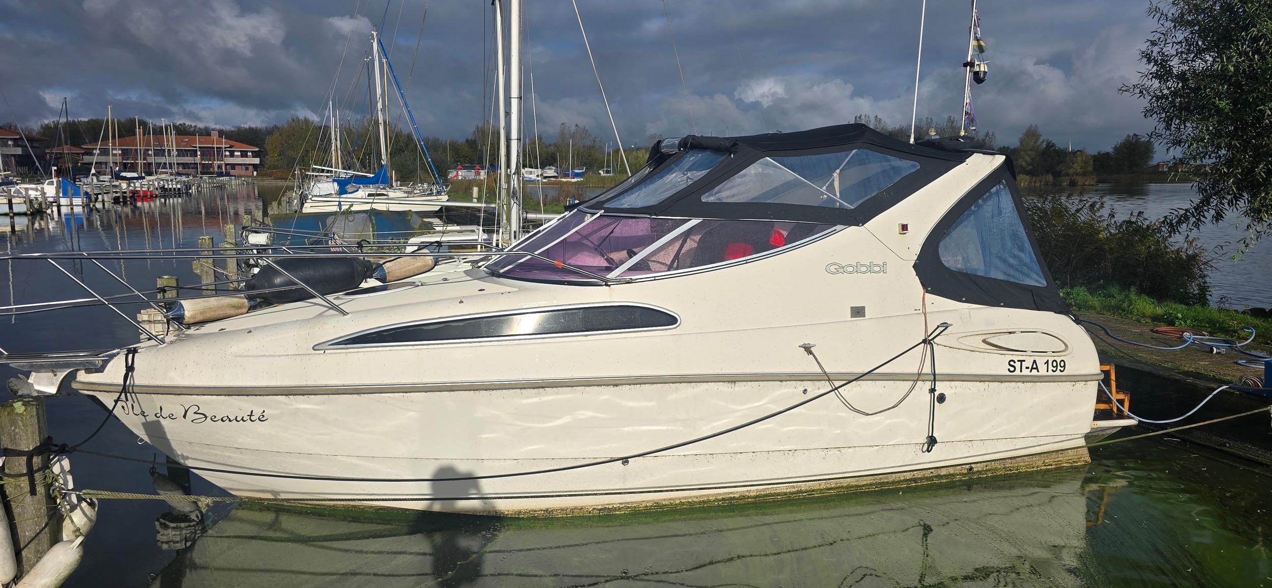 1998 Gobbi 245 Cabin
