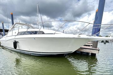 1997 Bayliner 3255 Avanti