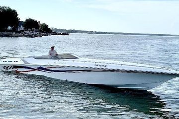2005 Fountain 42 Executioner