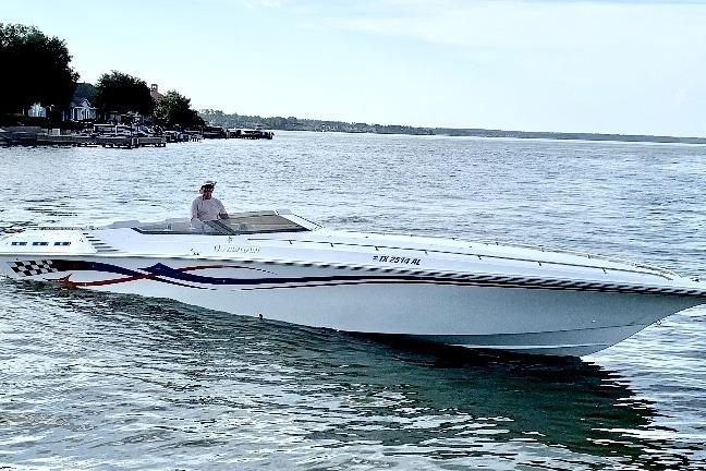 2005 Fountain 42 Executioner