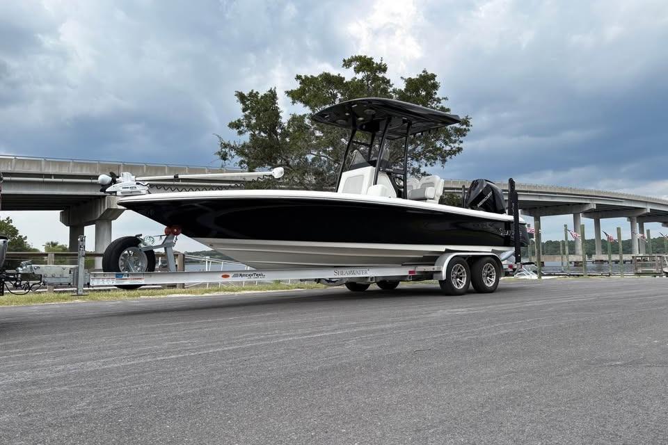 2024 ShearWater 250 SS Carolina