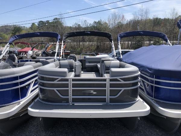 2025 Bennington S L-Bench 20 SL