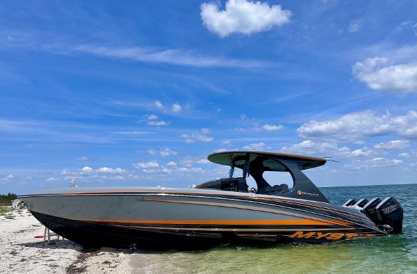 2023 Mystic Powerboats M3800