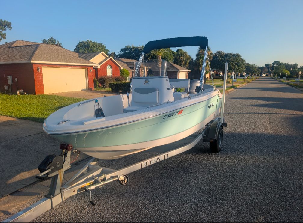 2016 Robalo R160 Center Console