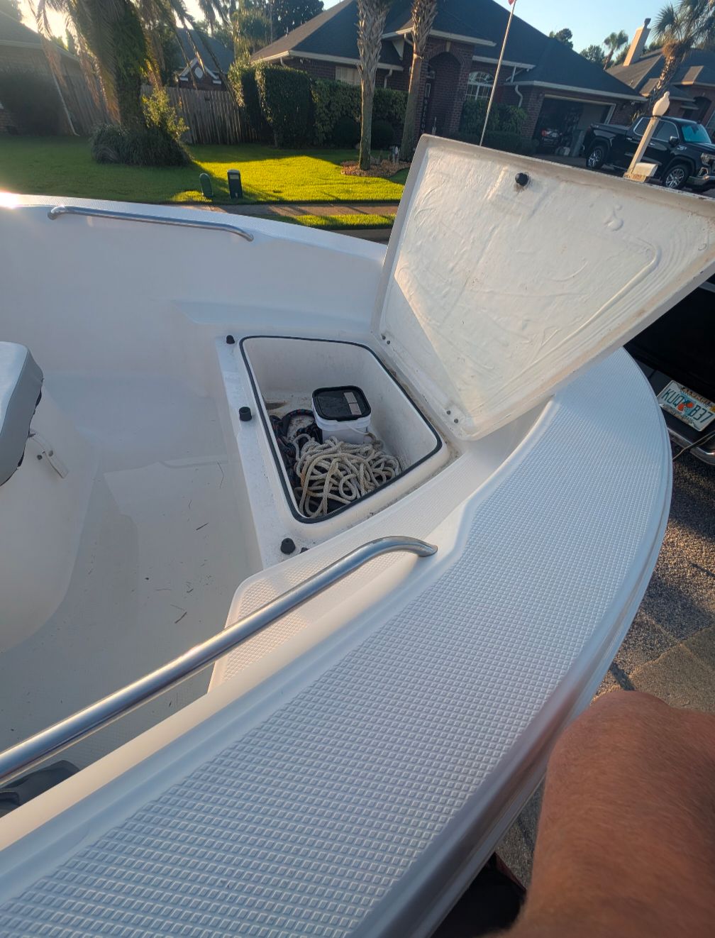 2016 Robalo R160 Center Console