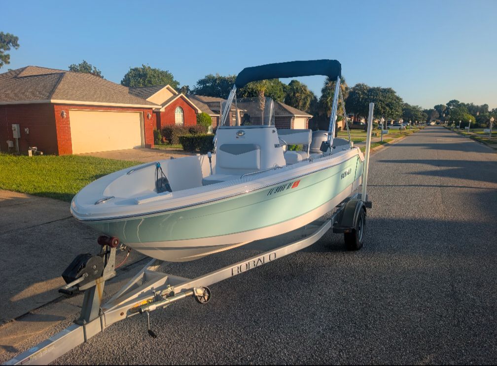 2016 Robalo R160 Center Console