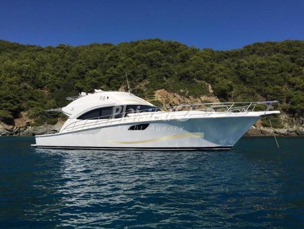 2010 Bertram 54