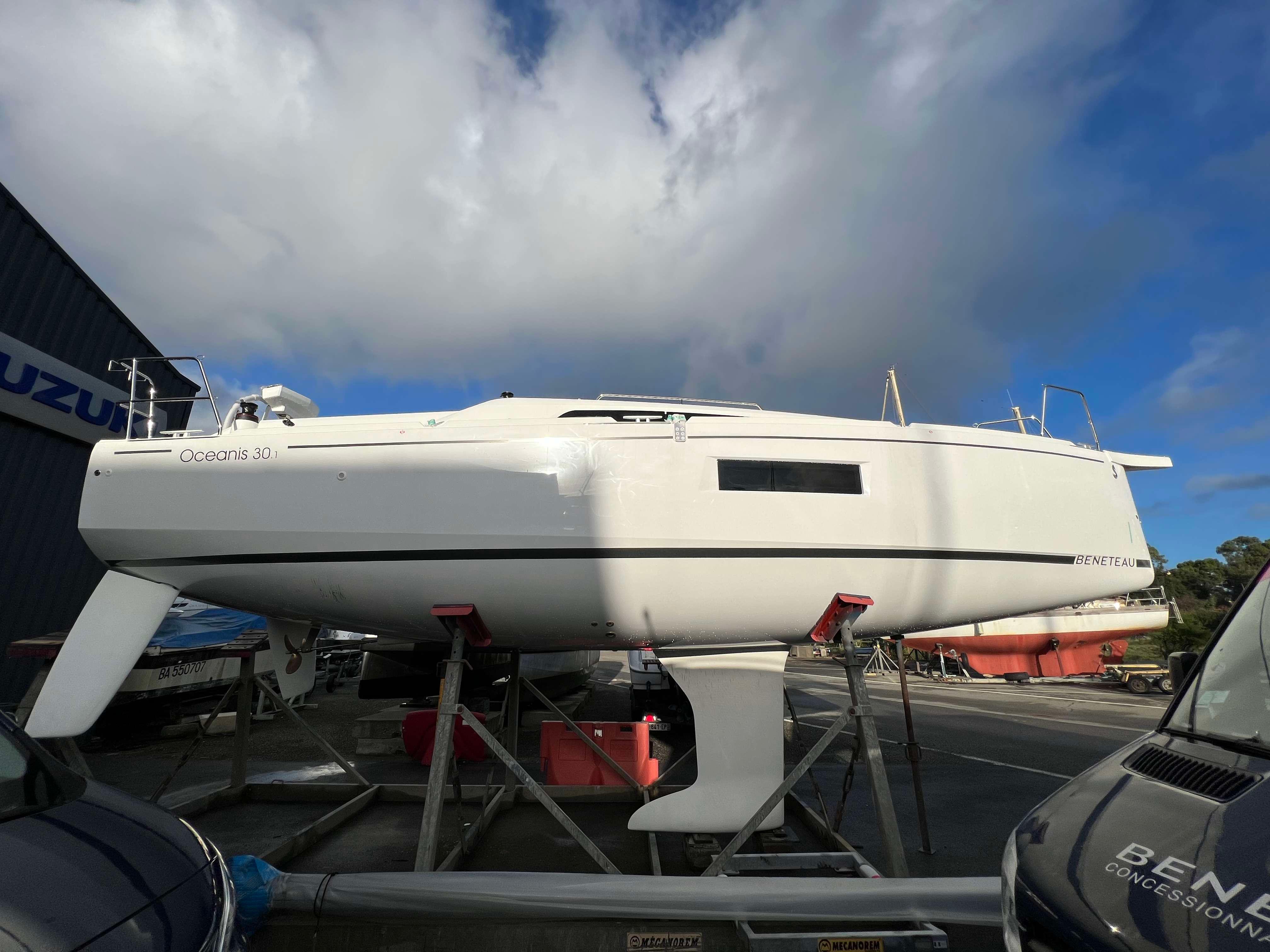 Beneteau Oceanis 30.1