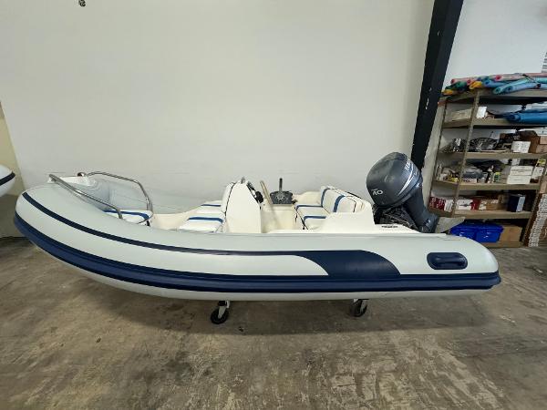 2004 AB Inflatables Nautilus 12 DLX