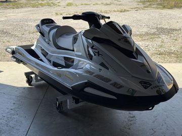 2024 Yamaha WaveRunner VX Cruiser HO
