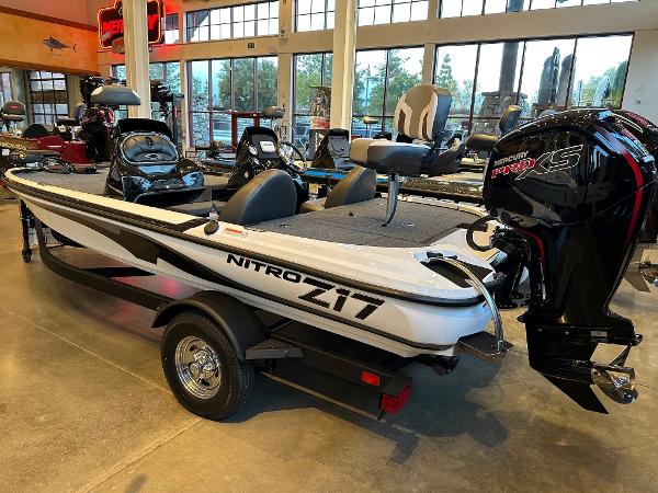 2025 Nitro Z17