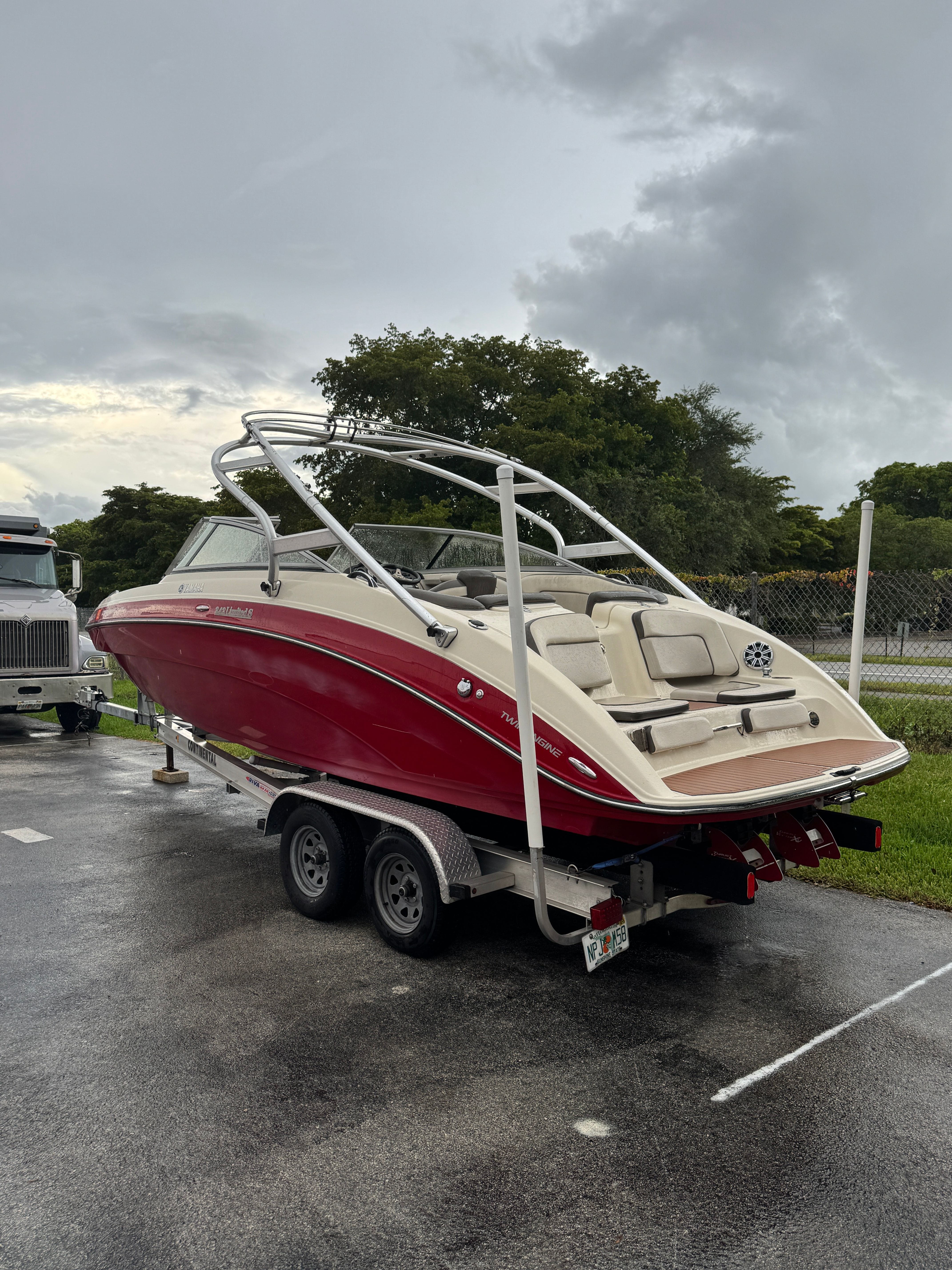 2014 Yamaha Boats 242 Limited S
