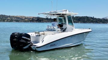 2013 Boston Whaler 250 Outrage