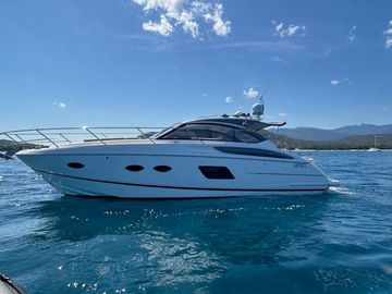 2015 Princess V39