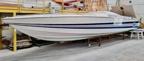 1987 Cigarette Top Gun 38