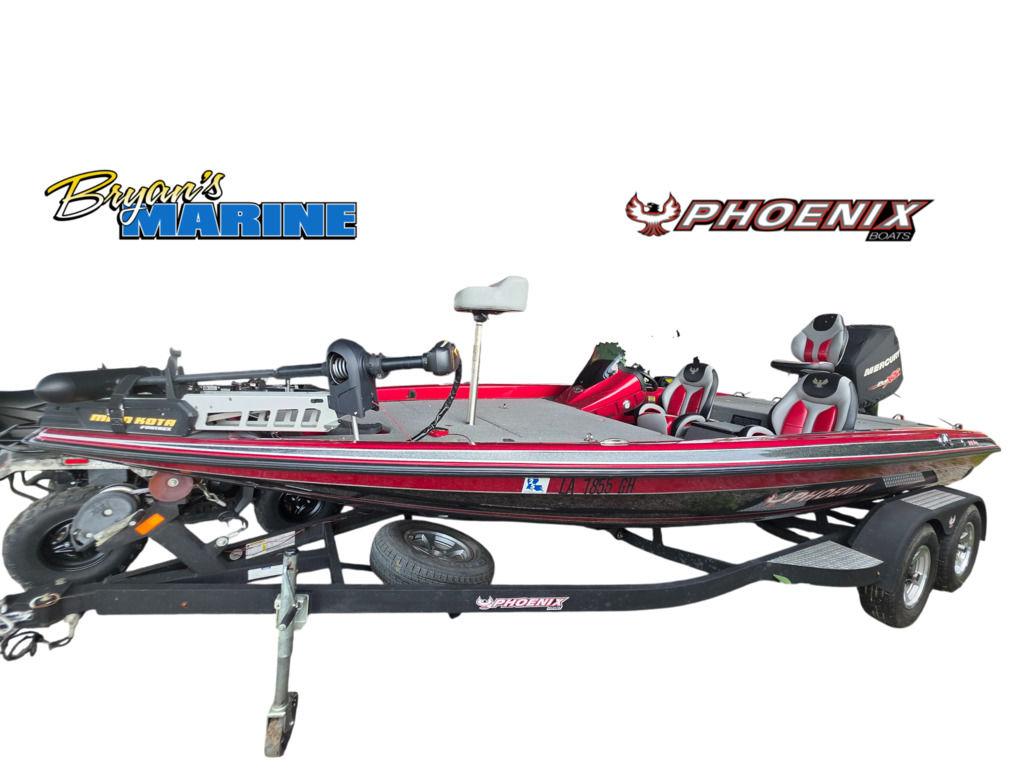 2018 Phoenix 819 Pro