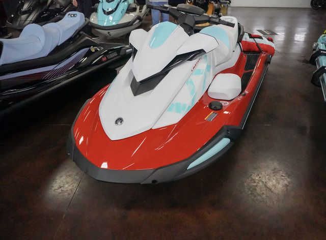 2025 Yamaha WaveRunner VX LIMITED-TORCH RED
