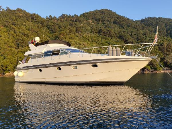 1989 Mochi Craft 44 Fly