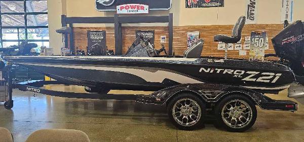Nitro Z21 XL Pro 2025 Nitro Z21 XL Pro boat displayed indoors on a trailer.