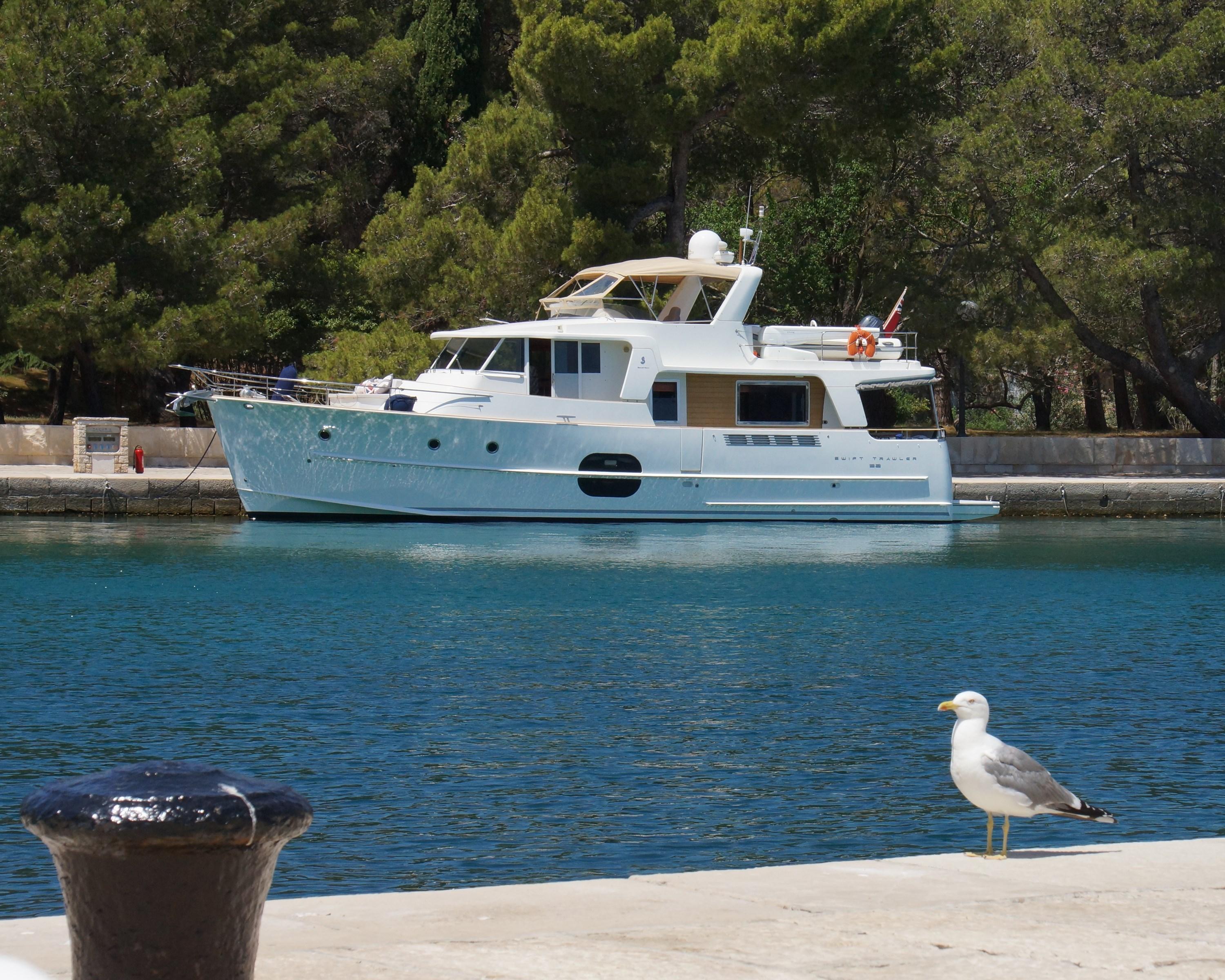 2013 Beneteau Swift Trawler 52