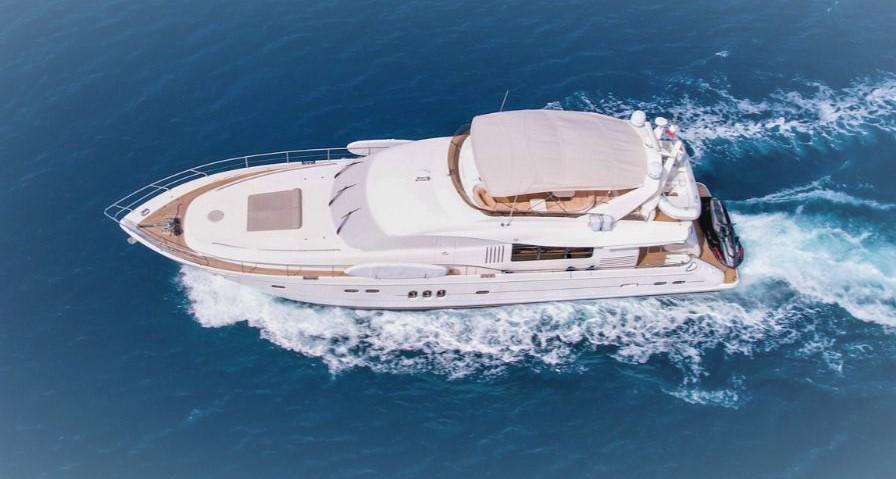 Princess 82 Motor Yacht 2004 Princess 82 Motor Yacht cruising on open blue sea.