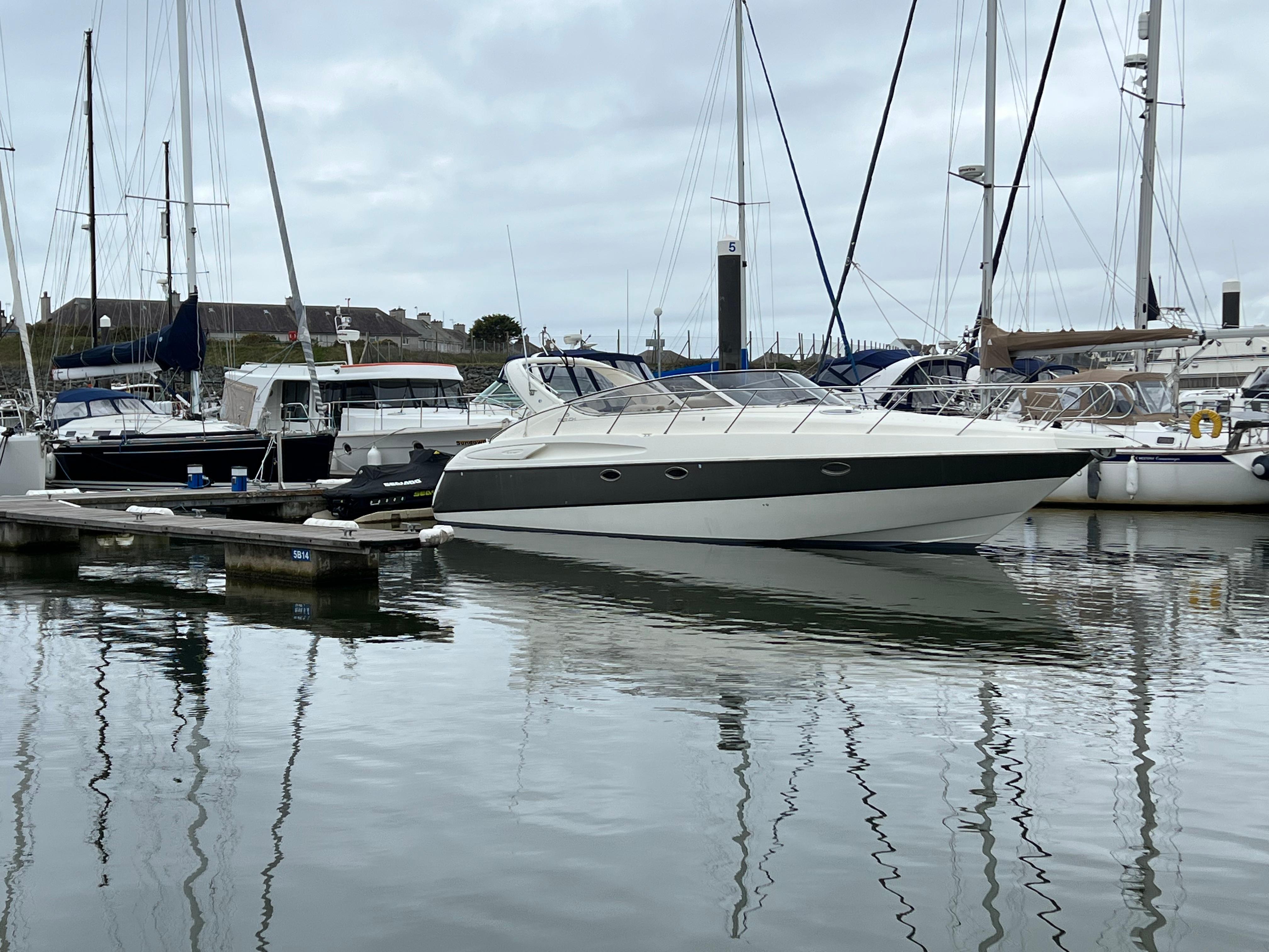 2001 Cranchi 39 Endurance