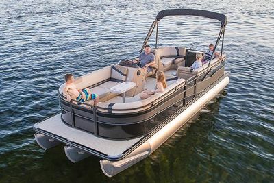 Crestliner 200 Rally CWDH Manufacturer Provided Image Boat