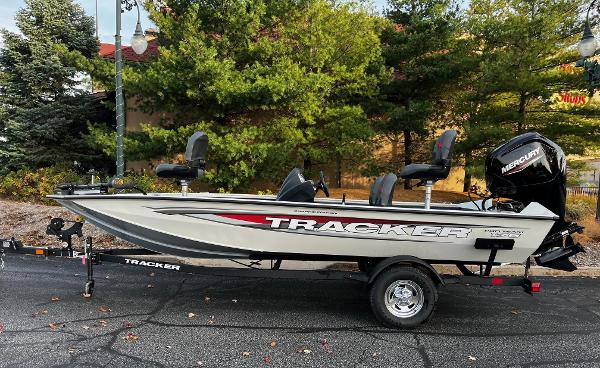 Tracker Pro Team 175 Crappie Edition 2025 Tracker Pro Team 175 Crappie Edition boat on trailer, parked outdoors.