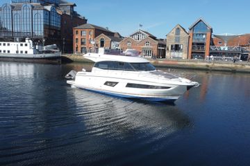 2015 Prestige 420