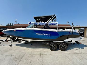 2021 MasterCraft NXT24