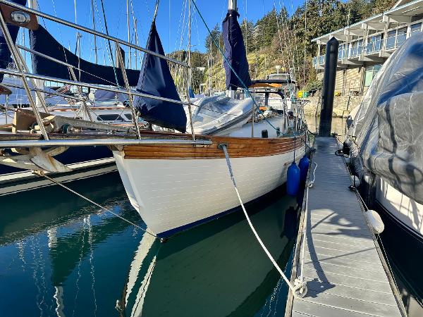 1982 Young Sun 35