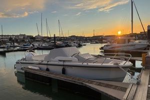 Nimbus T 8 NIMBUS T8 ATOUT NAUTISME YACHT BROKER