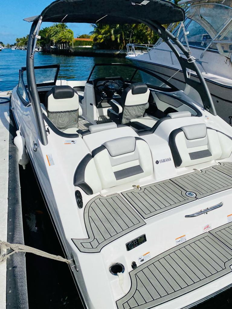 2022 Yamaha Boats 212S