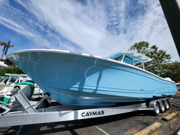 2023 Caymas 401CC