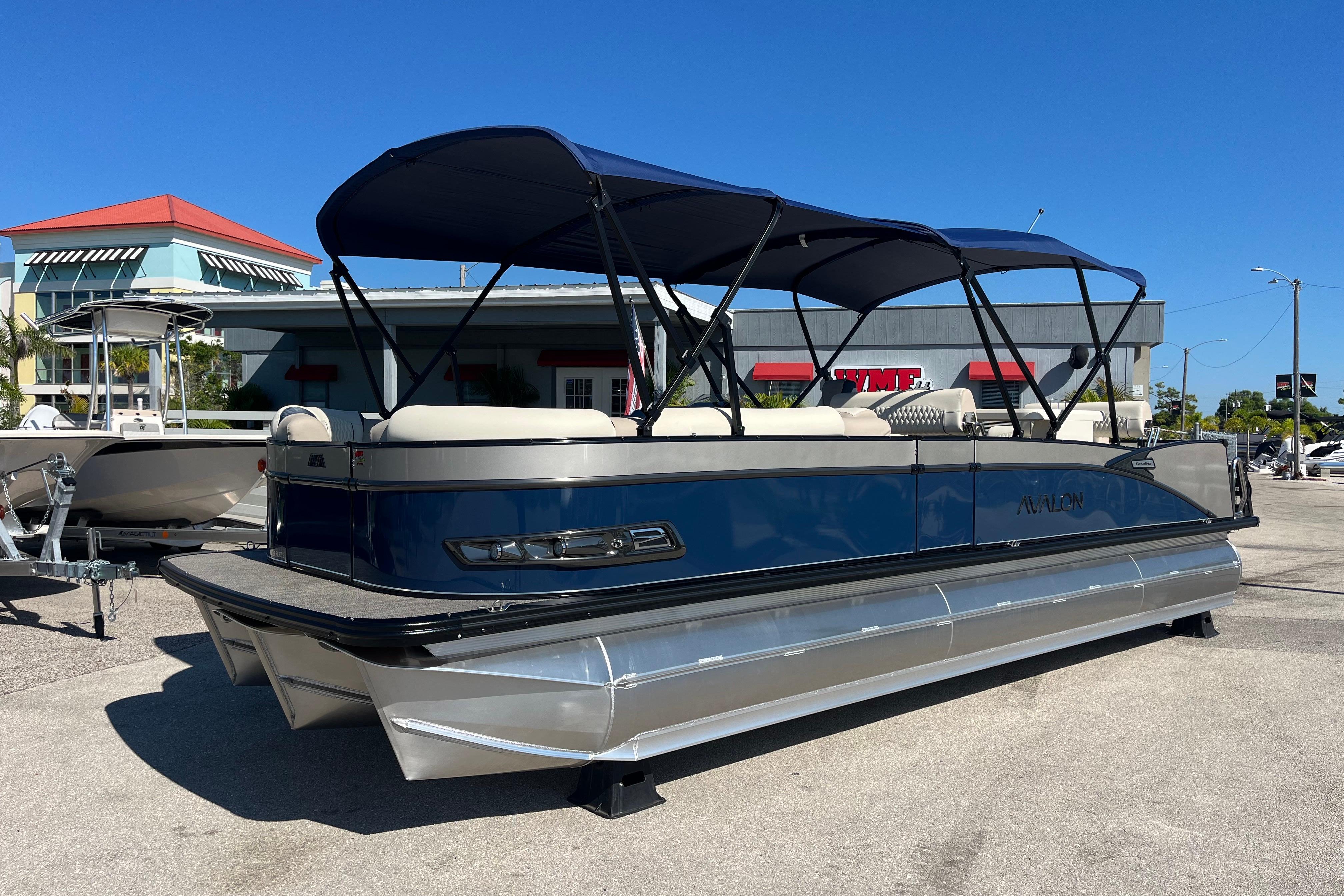 2026 Avalon 2785 Catalina Bar / ENT, Tri Toon, High Perfoprmance, Mercury 400hp V-10