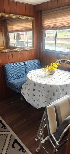 1988 Gibson Houseboat