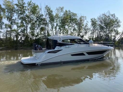 2016 Sea Ray 470 Sundancer