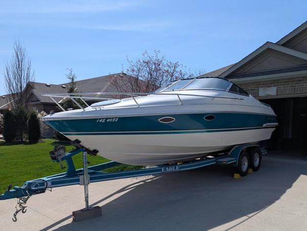 Chris-Craft 248 Cuddy