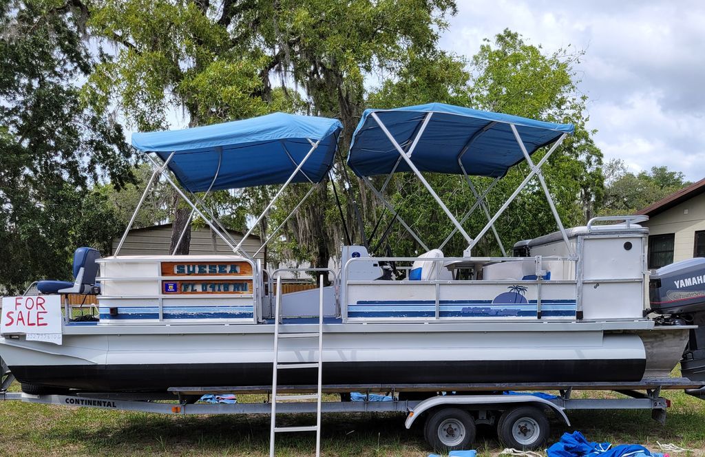 1994 Riviera Cruiser 25 Fish-N-Cruise Tritoon