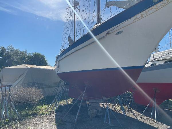 1976 Cheoy Lee Clipper 42