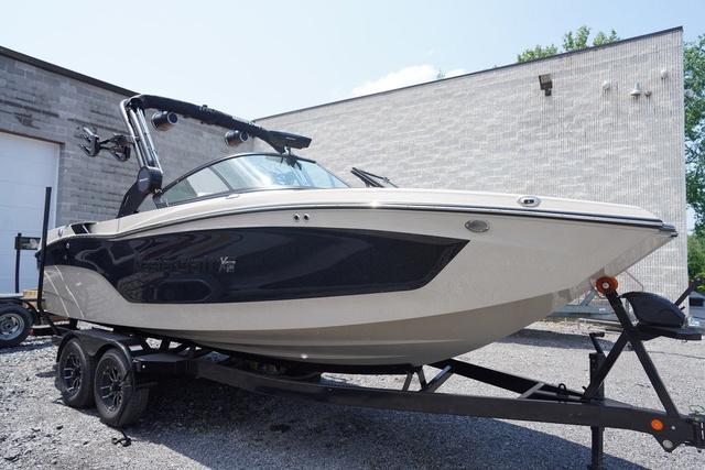 2025 MasterCraft XT22