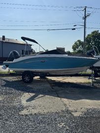 2023 Sea Ray SPX 190