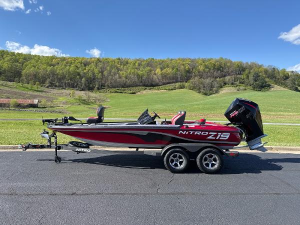2025 Nitro Z19