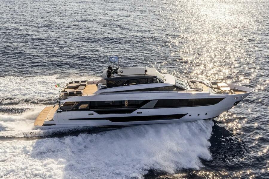 2022 Ferretti Yachts 1000 SKYDECK