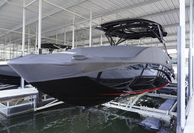 Yamaha Boats 275SD-BLACK