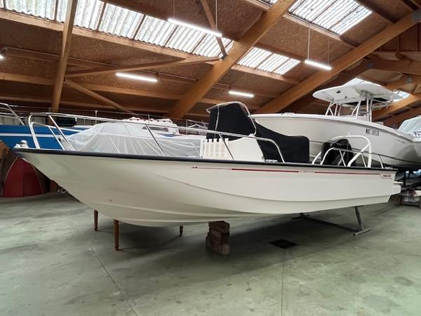 Boston Whaler 210 Montauk
